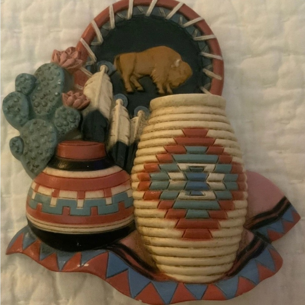 Home interiors Vintage Burwood Native American Style Wall Plaque 6”x6”